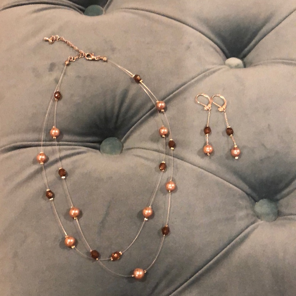 Set! Champagne/silver/brown necklace with matching drop earrings